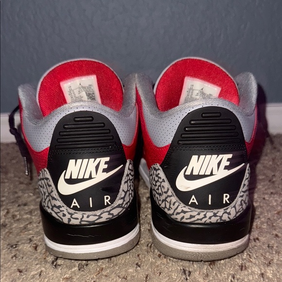 Jordan 3 Fire Red